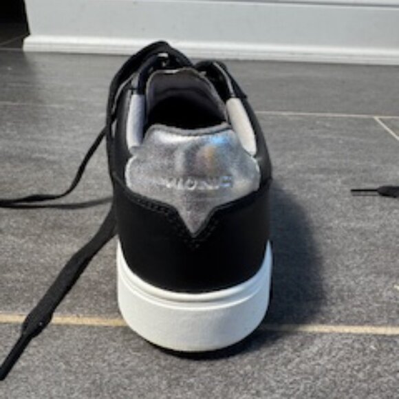 Vionic Black Sneakers - Picture 7 of 7